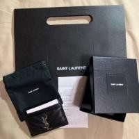 ราคา Sold ❌❌❌YSL Card Holder หนัง Cavier Silver Hardware ส่งต่อราคาน่ารัก ใช้น้อยมาก ไม่มีตำหนิ อุปกรณ์ครบมากกกค่ะ (5003059873)