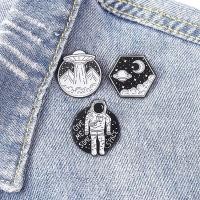 ราคา เข็มกลัดลายการ์ตูนนักบินอวกาศ Ufo เครื่องประดับสําหรับเป็นของขวัญ (9496635195)