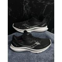 ราคา รองเท้าผ้าใบมือสองแบรนด์แท้ Saucony size 36.5/23cm. (44268382763)