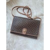 ราคา Celine cluth and crossbodyแท้100% (8376245175)