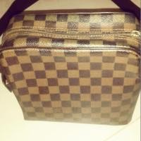 ราคา Lv. แท้100% (1678965725)