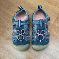 ราคา รองเท้าเด็ก keen มือสองของแท้ ไม่มีกล่อง ไซส์ 17เซนติเมตร (41916056069)