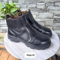 ราคา รองเท้าเซฟตี้มือสอง ยี่ห้อ Kings ไซส์ 42 พื้นรองเท้า 27cm (52405892962)
