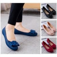 ราคา รองเท้าคัชชูหัวมน ส้นเตี้ย ยางนิ่ม 4 สี แต่งคาดเข็มขัด (19348300362)
