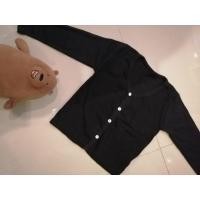 ราคา (มือสอง)​ เสื้อกันหนาวเด็กแขนยาวสีดำ ผ้าไหมพรม ไม่หนามาก ใส่คลุมได้ค่ะ (9506132102)