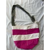 ราคา กระเป๋าสะพาย American eagle เเท้มือสอง (21387803983)