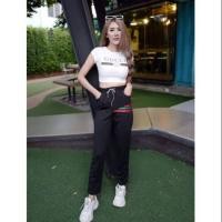 ราคา ❌ถูกที่สุดในแอพ❌ ชุดเซต 2 ชิ้น GG เสื้อครอป+กางเกงวอร์ม (2346578836)