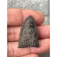 ราคา พระหลวงปู่ทวดเนื้อว่านพิมพ์ใหญ่ วัดเมืองยะลาปี2539 (43171871368)