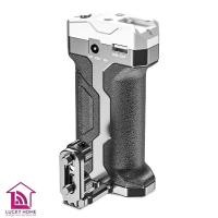 ราคา Hand Grip PowerBank / CINELF Universal Rechargeable Battery Hand Grip 9600 mAh For camera with Power Bank DC and USB-A (21719478658)