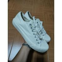 ราคา SNRD สีขาวล้วน ไซร้ 41.5/26 มือสองของแท้(ใหม่มาก) (56700816084)