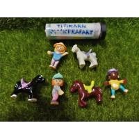 ราคา (ยกชุดพร้อมส่ง) Polly Pocket Vintage Happy Horses Set 1994 ตัวเล่นพอลลี่พ็อกเก็ต ของสะสมวินเทจ ของจิ๋ว (29391446950)