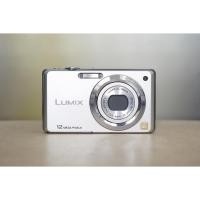 ราคา กล้องดิจิตอลคอมแพค Panasonic Lumix DMC-FH1 (19163471345)