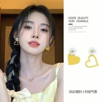 ราคา ต่างหูเงินแท้ ลายดอกเดซี่ สีเหลือง สำหรับฤดูใบไม้ผลิและฤดูร้อน (42859490688)