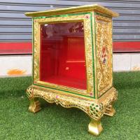 ราคา ตู้บริจาค ตู้รับบริจาค ตู้รับบริจาคไม้แกะสลัก สีทอง ทรง A ประดับกระจกสี ขนาด 25x42x52 cm. ตู้รับบริจาค ตู้บริจาคไม้ (12651386589)