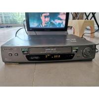 ราคา เครื่องเล่นวีดีโอ เครื่อง VDO เครื่อง VHS เครื่องเล่นวีดีโอเทป Panasonic NV-SD230 ระบบ Mono เล่นได้ กรอได้ (29001712024)