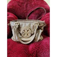 ราคา กระเป๋าสะพาย ทอรี่ เบิตร์ แท้ (22118612441)