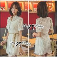 ราคา ส่งต่อเดรสสั้นทรงคลุมกระดุมหน้า งานผ้าลูกไม้ซีทรูสีขาว ทรงปล่อย ไซส์sm งานป้าย lady ribbon ผ้าดี ใส่สวย (27229627844)