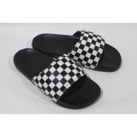 ราคา Vans Slide-on Checkerboard รองเท้าแตะมือ 2 ของแท้ (49552180365)