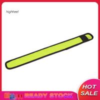 ราคา [พร้อมส่ง] สายรัดข้อมือ มีไฟกระพริบ LED สําหรับปาร์ตี้ คอนเสิร์ต (23351945816)