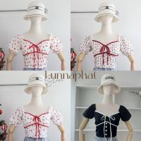 ราคา เสื้อแขนตุ๊กตา คอวี โบว์หน้าป้าย Prod (25300514027)