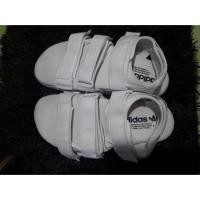 ราคา adidas adilette sandal แท้ มือสอง (2651133484)
