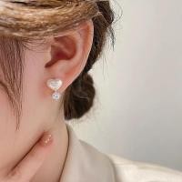 ราคา ต่างหูห่วงประดับหัวใจมุกและเพชรเม็ดเดี่ยว1เม็ด (40712745024)