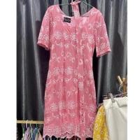 ราคา เดรสฉลุงานป้ายสีชมพูนม (13093161261)