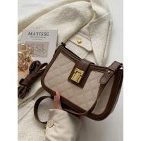 ราคา [ตำหนิตามภาพท้ายค่ะ] ส่งต่อ กระเป๋าสะพายสะพายไหล่ tote bag หนังสีน้ำตาลเข้ม ขาว ตัวล็อค มือสอง ขนาด 6"x9" (43158554602)