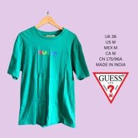 ราคา GUESS - เสื้อยืดสีเขียว ทรง Oversize ของแท้ 100% (22562240905)