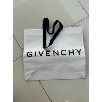 ราคา ถุงกระดาษ Givenchy แท้ ใบใหญ่ (56052868928)