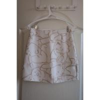 ราคา กระโปรงทรงเอ ลายหมีพู(ซื้อมา450) (1732534192)