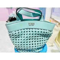 ราคา กระเป๋าสะพายข้างguessแท้ (26629809560)