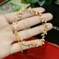 ราคา สร้อยข้อมือใบมะกอก เพชรcz (1455827209)