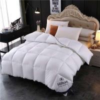 ราคา GL_ HILTON COMFORTER / HILTON TOTO SUPER HIGH QUALITY COMFORTER 200x230cm KING/QUEEN ฟรีกระเป๋าถือ (23068854506)