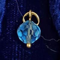 ราคา ลูกแก้ว - แก้วมณีรัตนะแก้วคริสตัล สีฟ้า แก่นและห่วงทองคำแท้หายากมาก (หลวงพ่อฤาษีลิงดำ) วัดท่าซุง (21177786510)