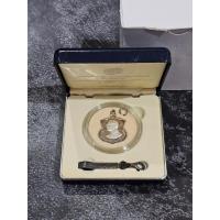 ราคา เหรียญเสมา เนื้อเงินขัดเงา ที่ระลึก 80 พรรษา รัชกาลที่9 พร้อมแหนบเงิน มหาดไทย สร้าง ปี2550 พร้อมกล่องเดิมๆ หายาก (43929206646)