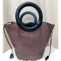 ราคา Agnes B Voyage Handbag กระเป๋าถือมือสอง งานสานแท้ (24431340819)