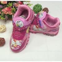 ราคา รองเท้าคิตตี้สีชมพูเข้ม มีไฟ แบบที่3 (945022841)