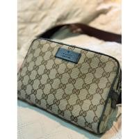 ราคา Gucci กระเป๋าคาดหน้าอกกุชชี่แท้ 100% / กระเป๋าคาดเอว มือสอง ใช้เอง (42259200919)