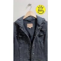 ราคา เสื้อแจ็กเก็ตยีนส์แบบครอป มีฮู้ด สีดำ Brand HOLLISTER Size M สภาพ 95% ❗(สั่งป้ายวงกลมต่างสี รบกวนสั่งคนละออเดอร์) (44375920583)