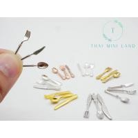 ราคา เซ็ตช้อนจิ๋ว (3 ชิ้น) ช้อนจิ๋ว ส้อมจิ๋ว มีดจิ๋ว ช้อน ส้อม มีด ของจิ๋ว Dollhouse (28867913461)