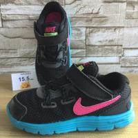 ราคา Nike สีดำ สภาพใหม่ วัดขนาดด้านใน 15.5cm (รองเท้าเด็กมือสองของแท้) (1376642804)