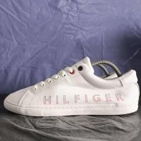 ราคา รองเท้า Tommy Hilfiger มือสองของแท้ Size 42/26.5 cm. (40923913695)