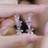 ราคา ต่างหูดอกไม้เพทาย พลอยเทียม สีม่วงต่างหูสตั๊ดแฟชั่นสตรีพร้อมเพชรคริสตัลต่างหูระดับไฮเอนด์ขายส่งของขวัญ (28822428150)