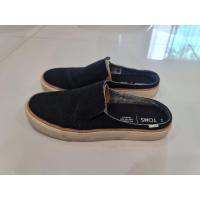 ราคา TOMS รองเท้า แบบสลิปออน (Slio on) ของแท้ 100% (18763743575)