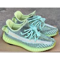 ราคา รองเท้า Yeezy Boost 350 V2 แท้ (22230734121)
