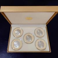 ราคา เหรียญพระพุทธปัญจภาคี เนื้อเงิน พิมพ์ใหญ่ ที่ระลึกพระราชพิธีกาญจนาภิเษก ในหลวงรัชกาลที่9 ปี พ.ศ.2539 (45606288169)