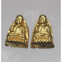 ราคา Q254หลวงปู่ทวด เตารีดจิ๋ว วัดช้างให้ รุ่นกำนันชูชาติ ในปี 2540 อ.นอง วัดทรายขาว ปลุกเสก จำนวน 2 องค์ (52851354239)