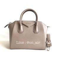 ราคา New givenchy antigona small สี linen (2067568295)