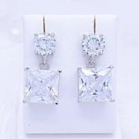 ราคา Miss Earring ต่างหูห้อยเพชรสี่เหลี่ยม Confident (2675578025)